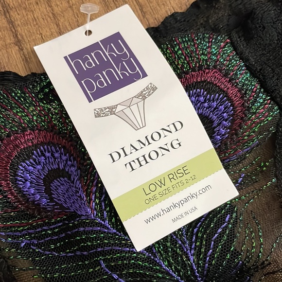 Hanky Panky low rise Diamond Thong in peacock print NWT - Picture 5 of 10